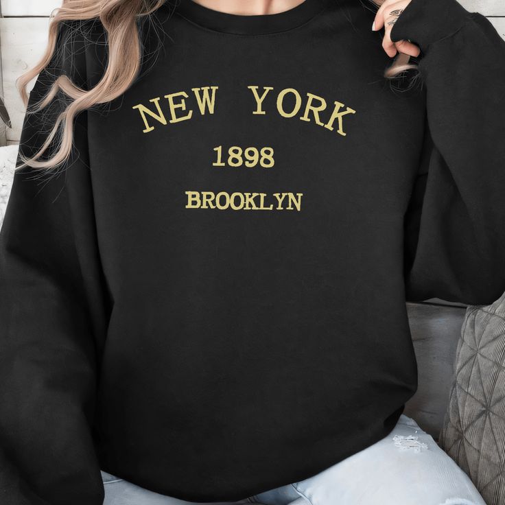 Astoria New York 1898 Brooklyn Black Sweatshirt – Long Sleeves